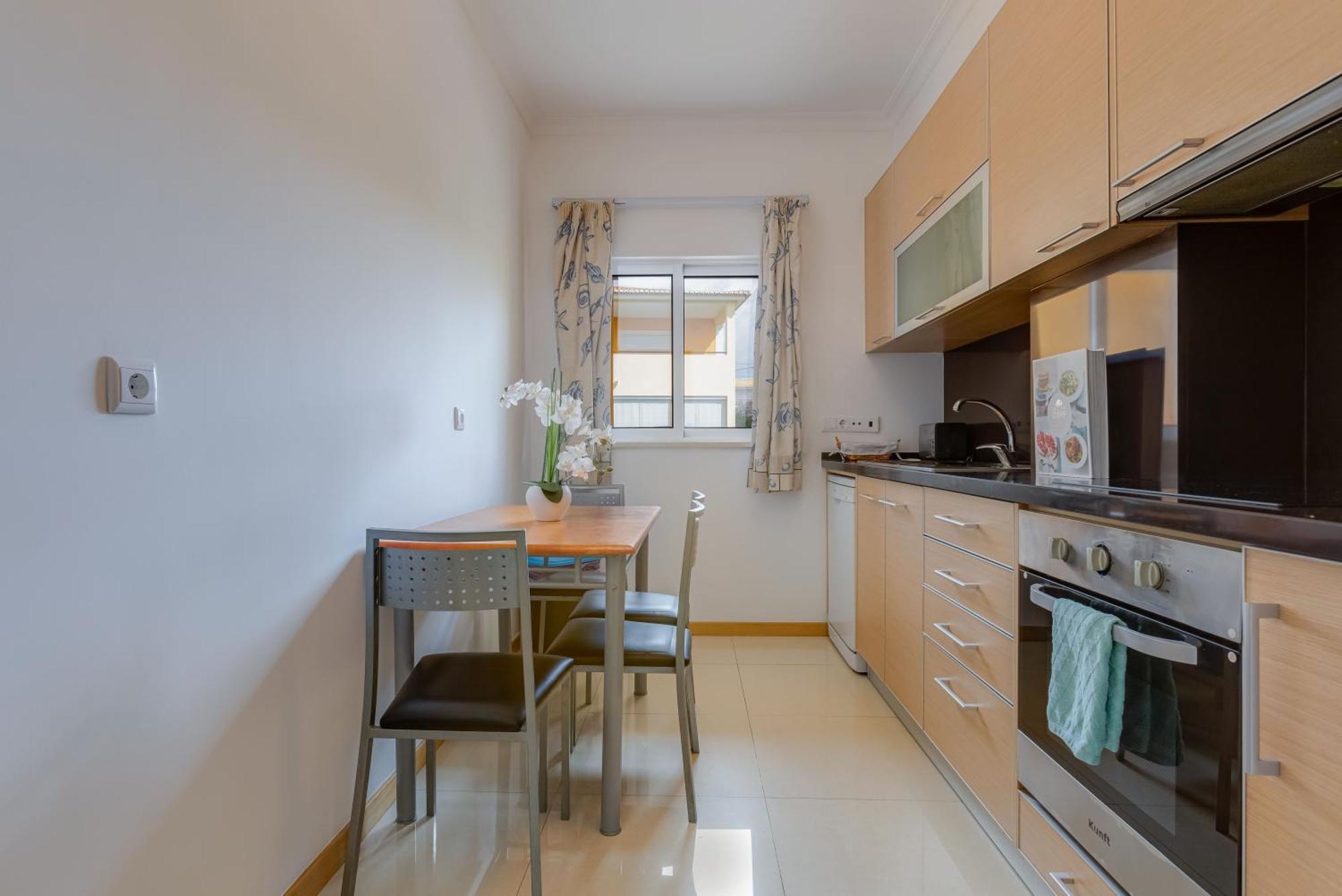 The Village - Apart Para 6 Com Ac, Garagem E Piscina, A Poucos Min Da Gale Albufeira Luaran gambar