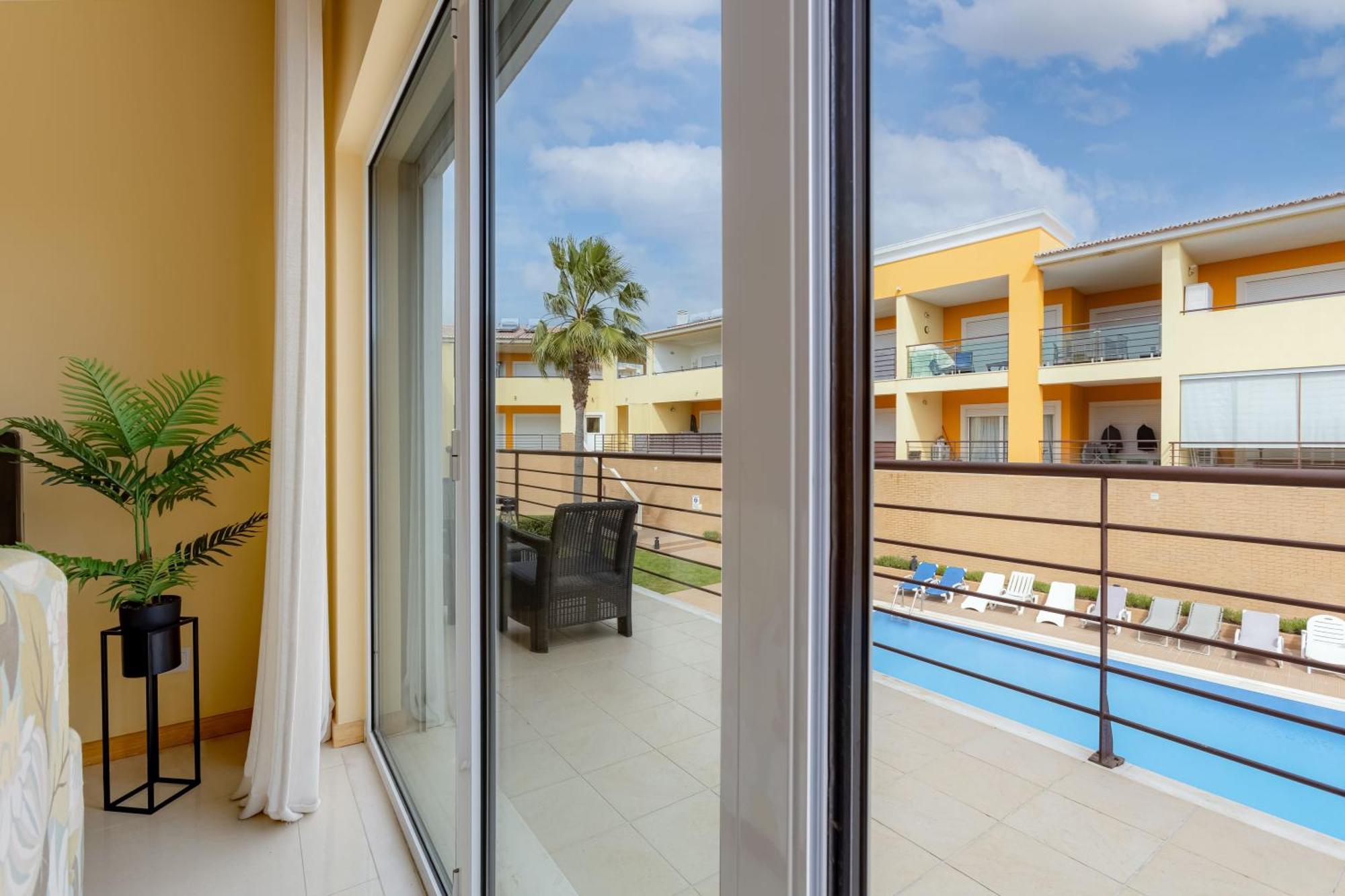 The Village - Apart Para 6 Com Ac, Garagem E Piscina, A Poucos Min Da Gale Albufeira Luaran gambar